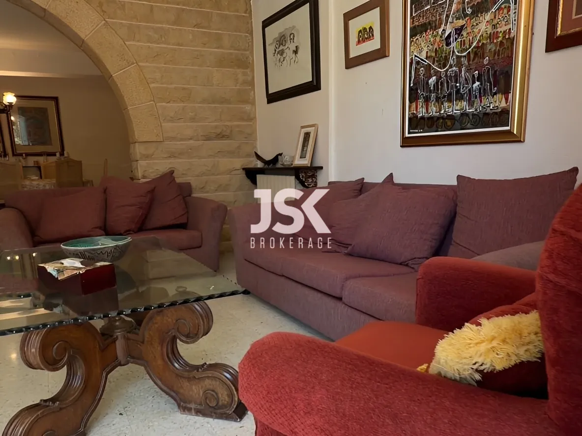 Villa for Sale in Shemlan