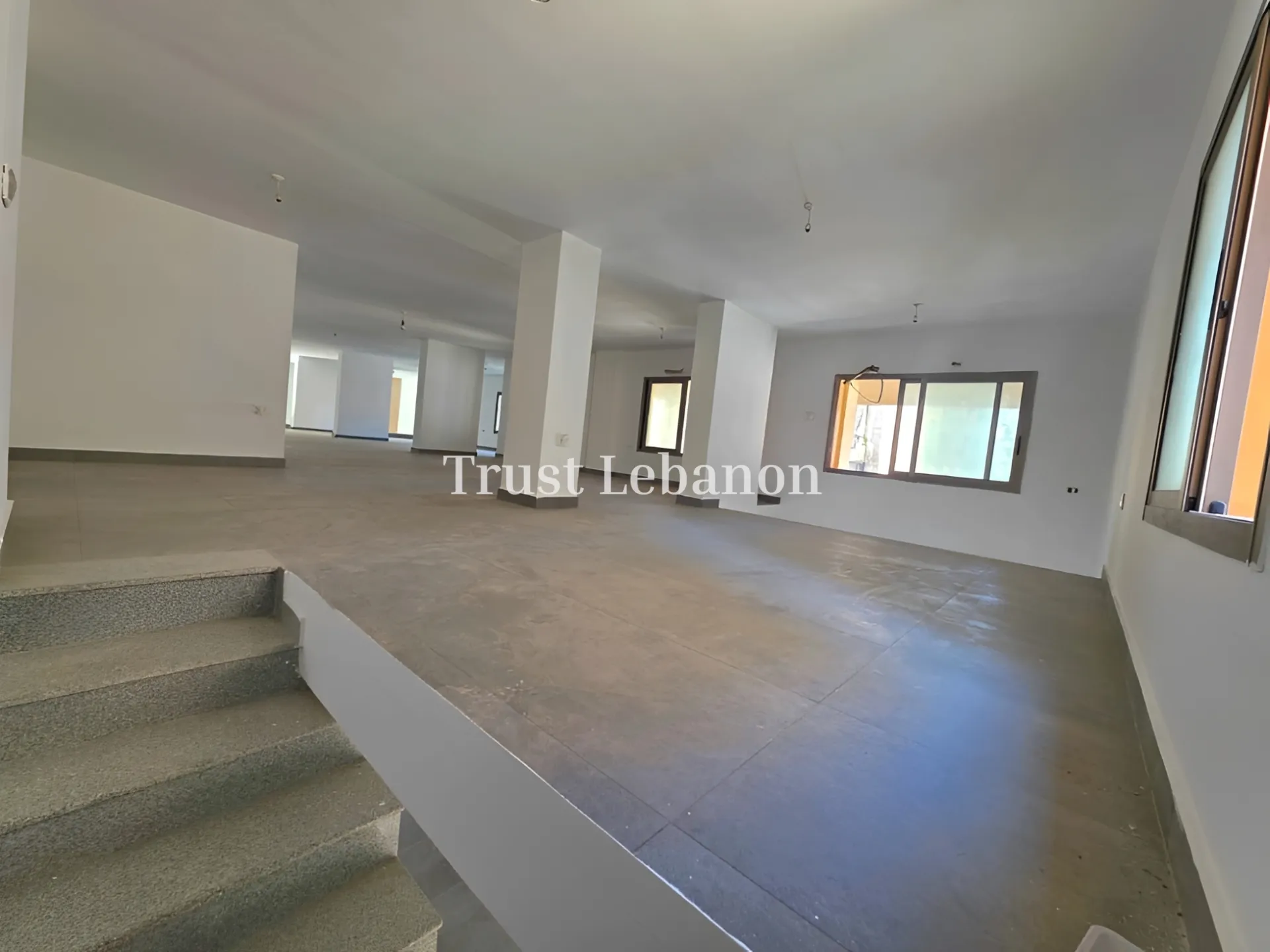 Showroom for rent in Hazmieh, Lebanon