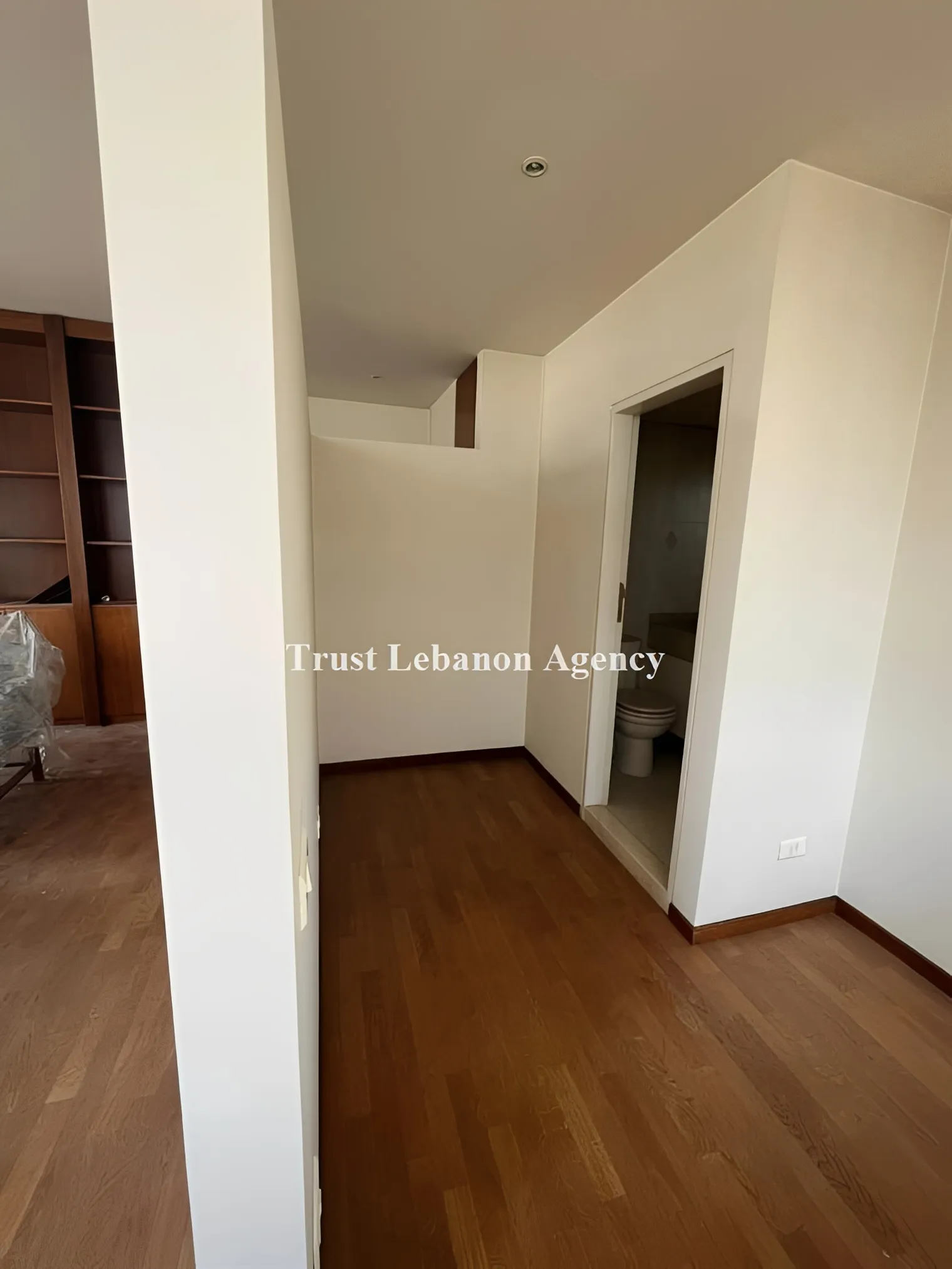 Clinic for sale in Beirut, Adliyeh