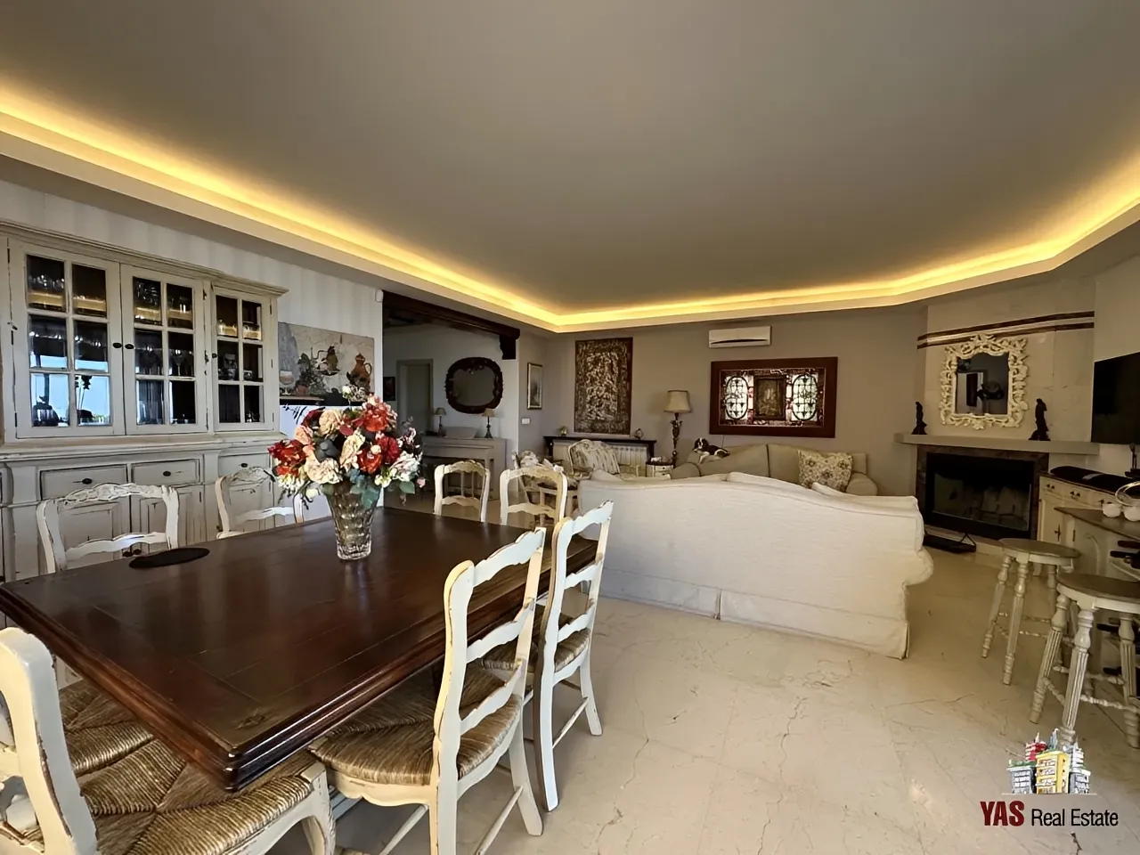 Apartment for Sale in Ballouneh