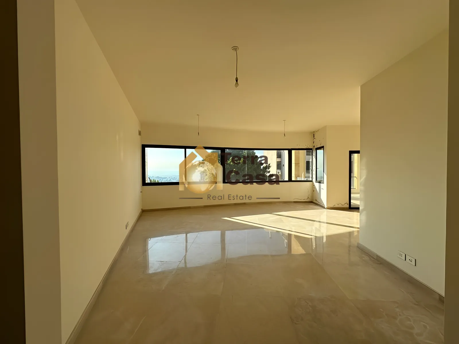Duplex for rent in Mansourieh