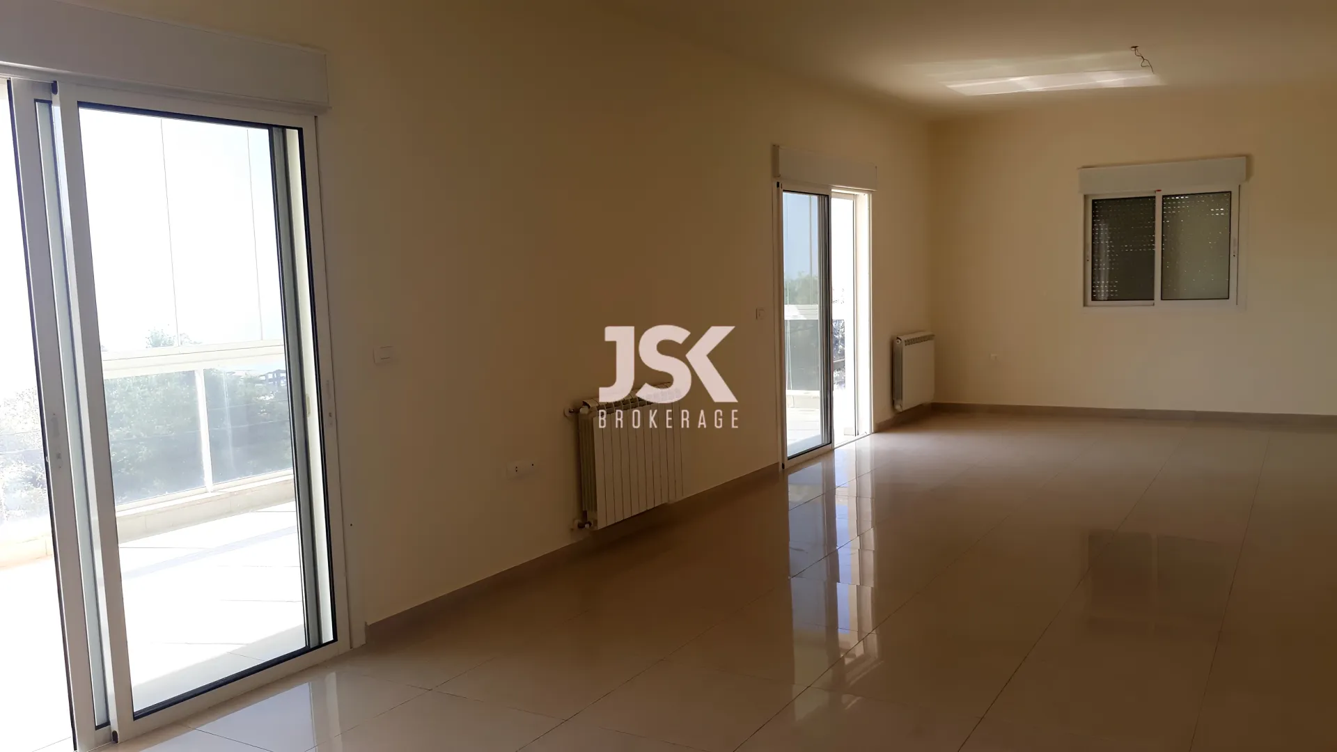 Apartment for Sale in Ain Aar