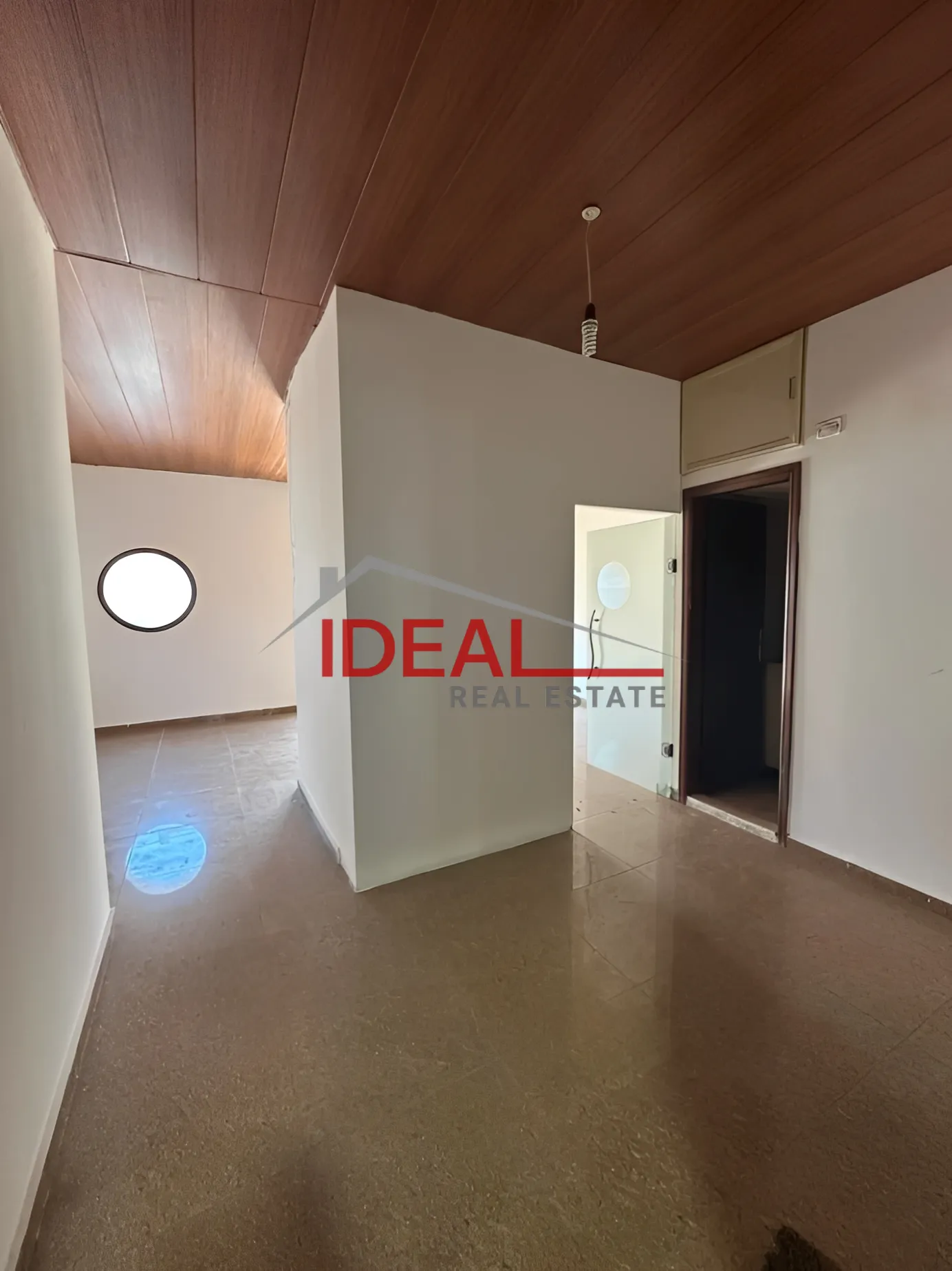 Office for Rent in Samqaniyeh, Lebanon