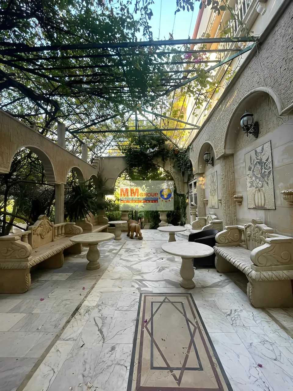 Villa for Sale in Alay Dawhet Aramoun - 5 bed, 6 bath