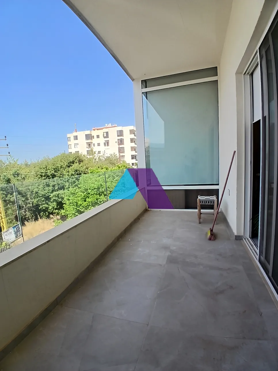 Apartment for Sale in Ballouneh