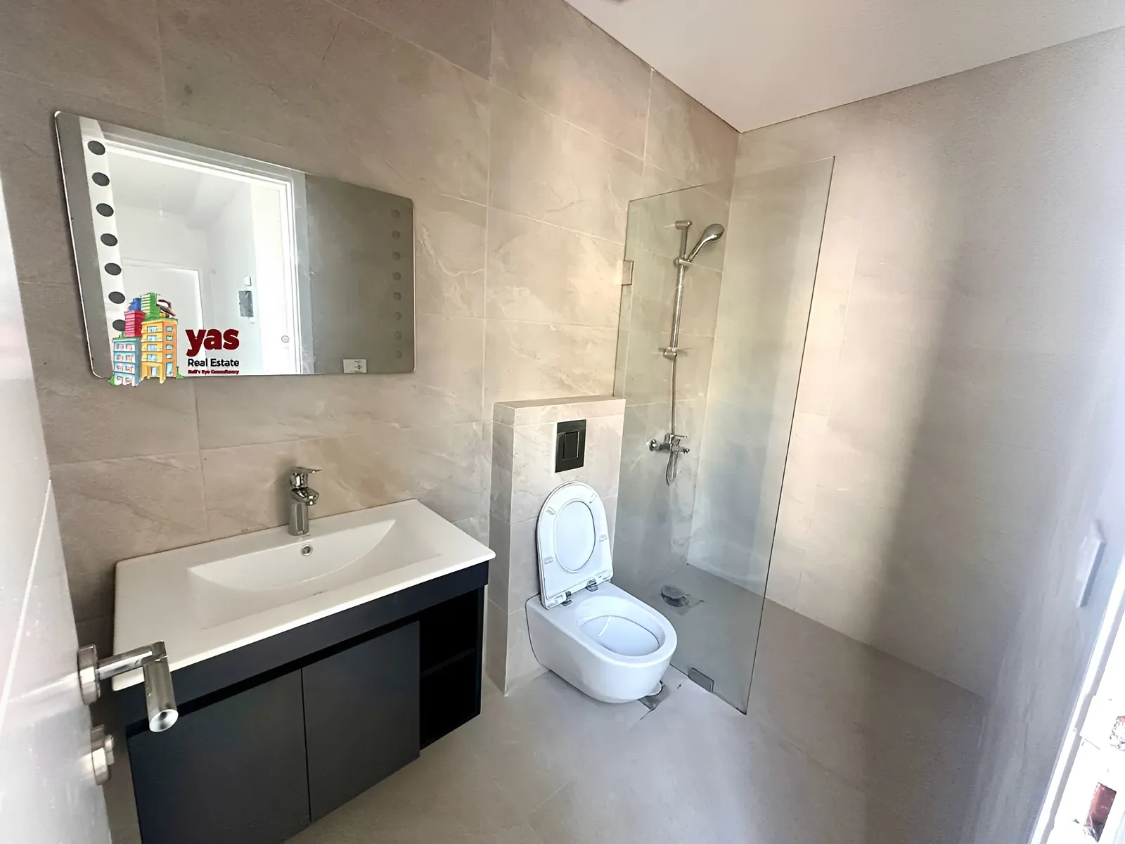 Office for rent in Zalqa