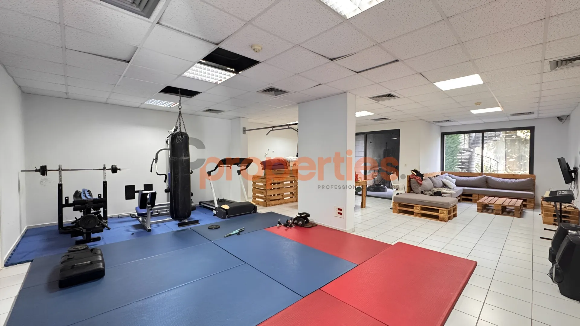 Office for Rent in Aaoukar