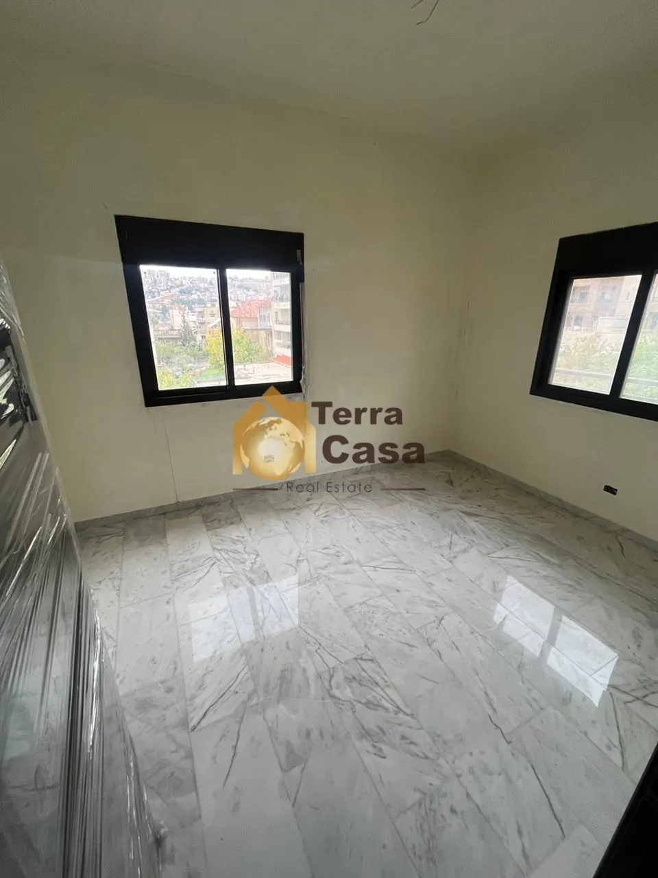 Apartment for Sale in Ain el Ghossein