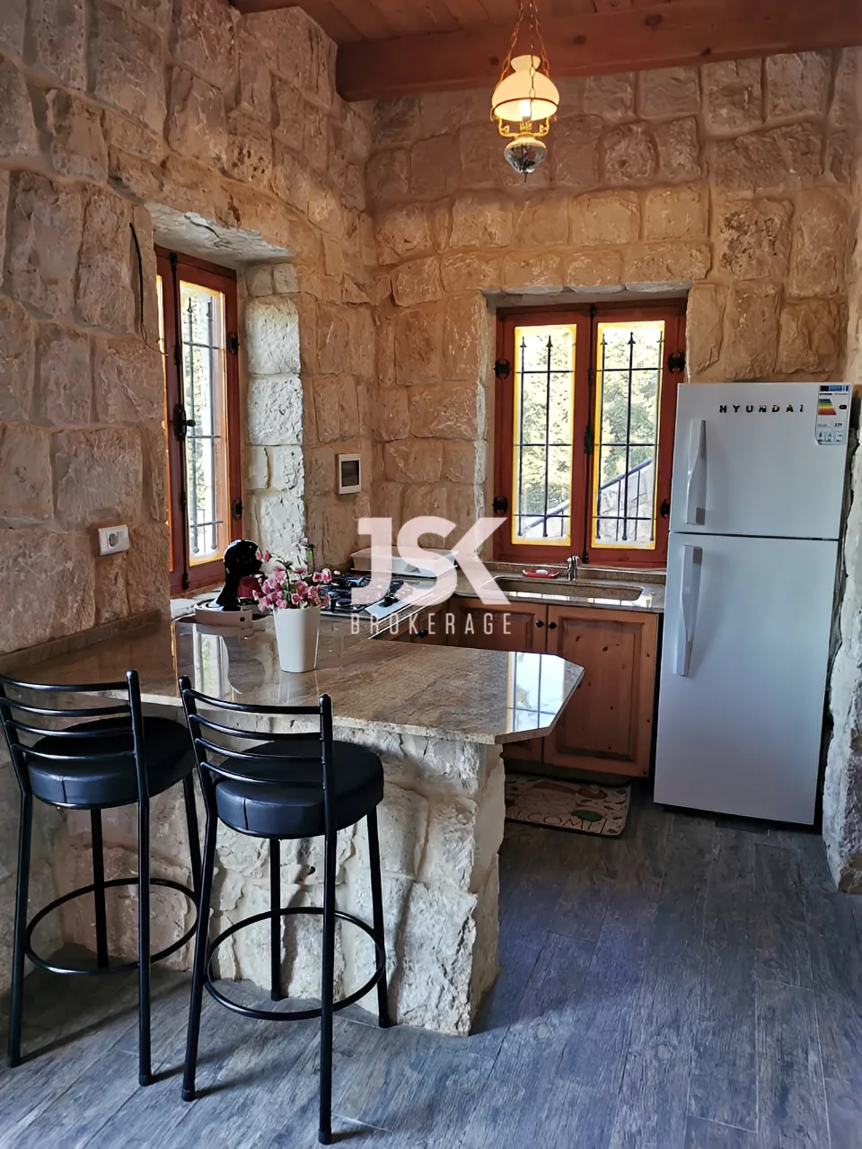 Building for Sale in Fatqa