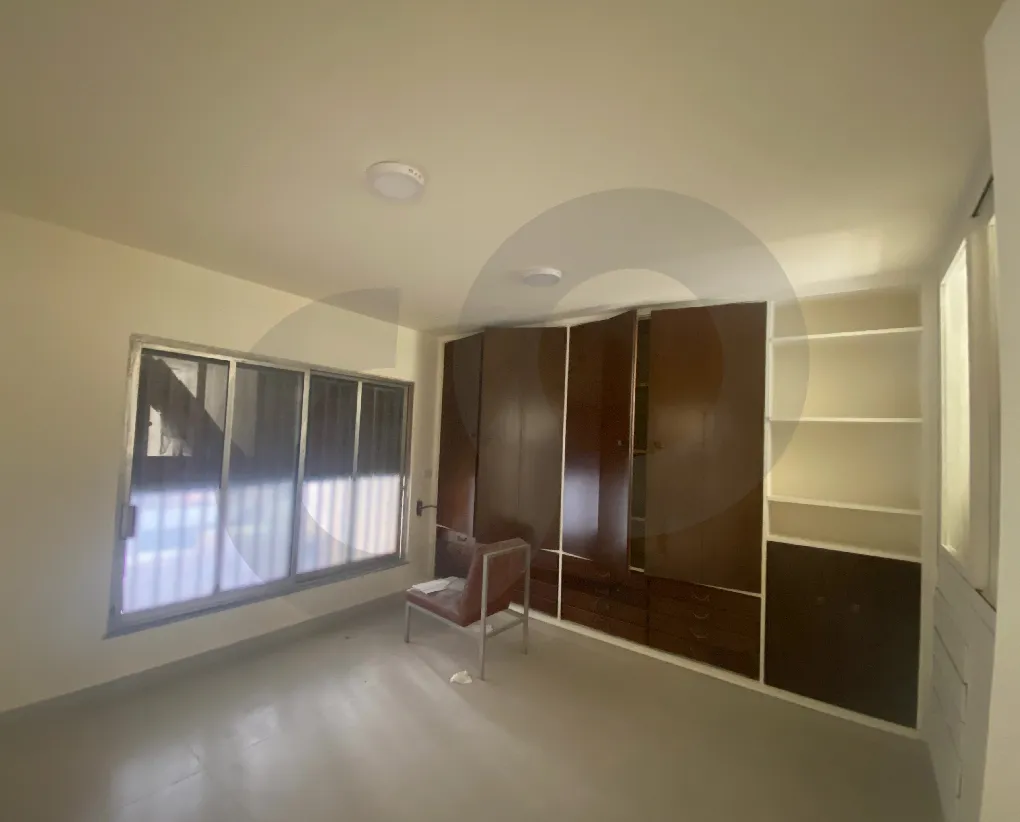 Office for Sale in Kaskas