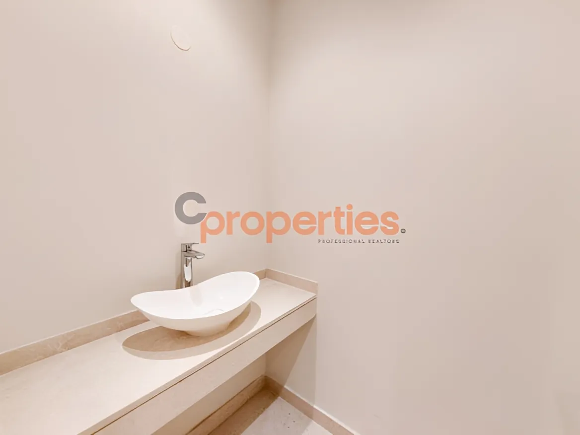 Apartment for Sale in Ain Saadeh