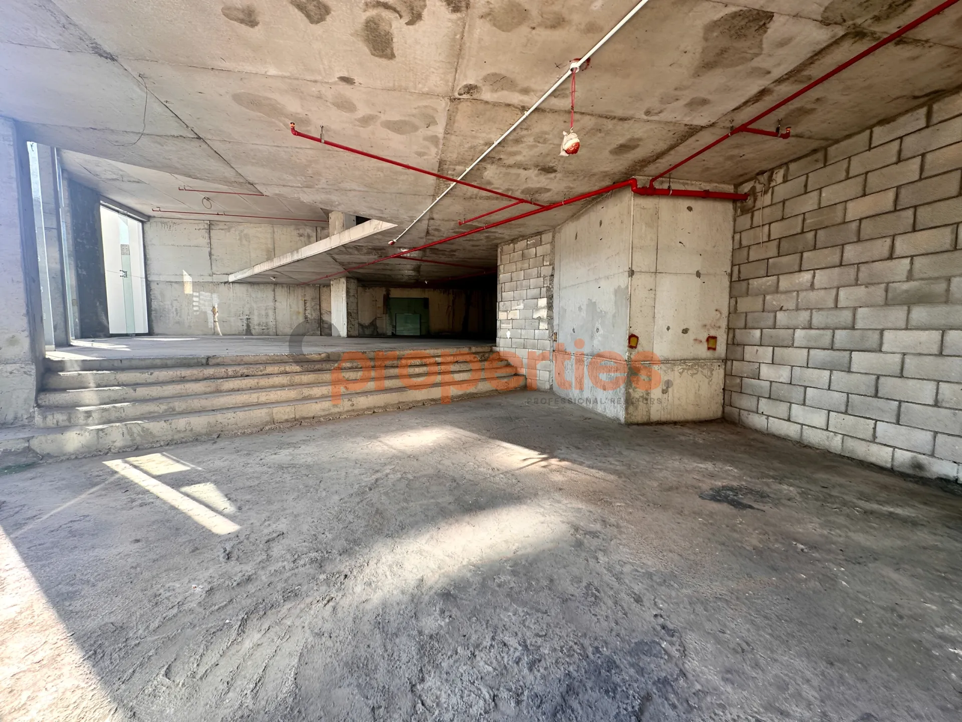 Showroom for Rent in Achrafieh