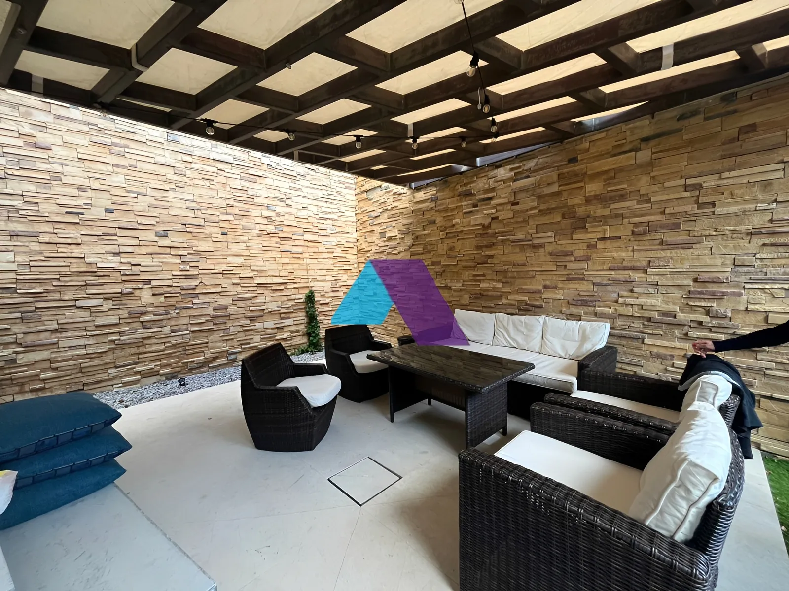 Chalet for Sale in Faqra - 2 bed, 2 bath