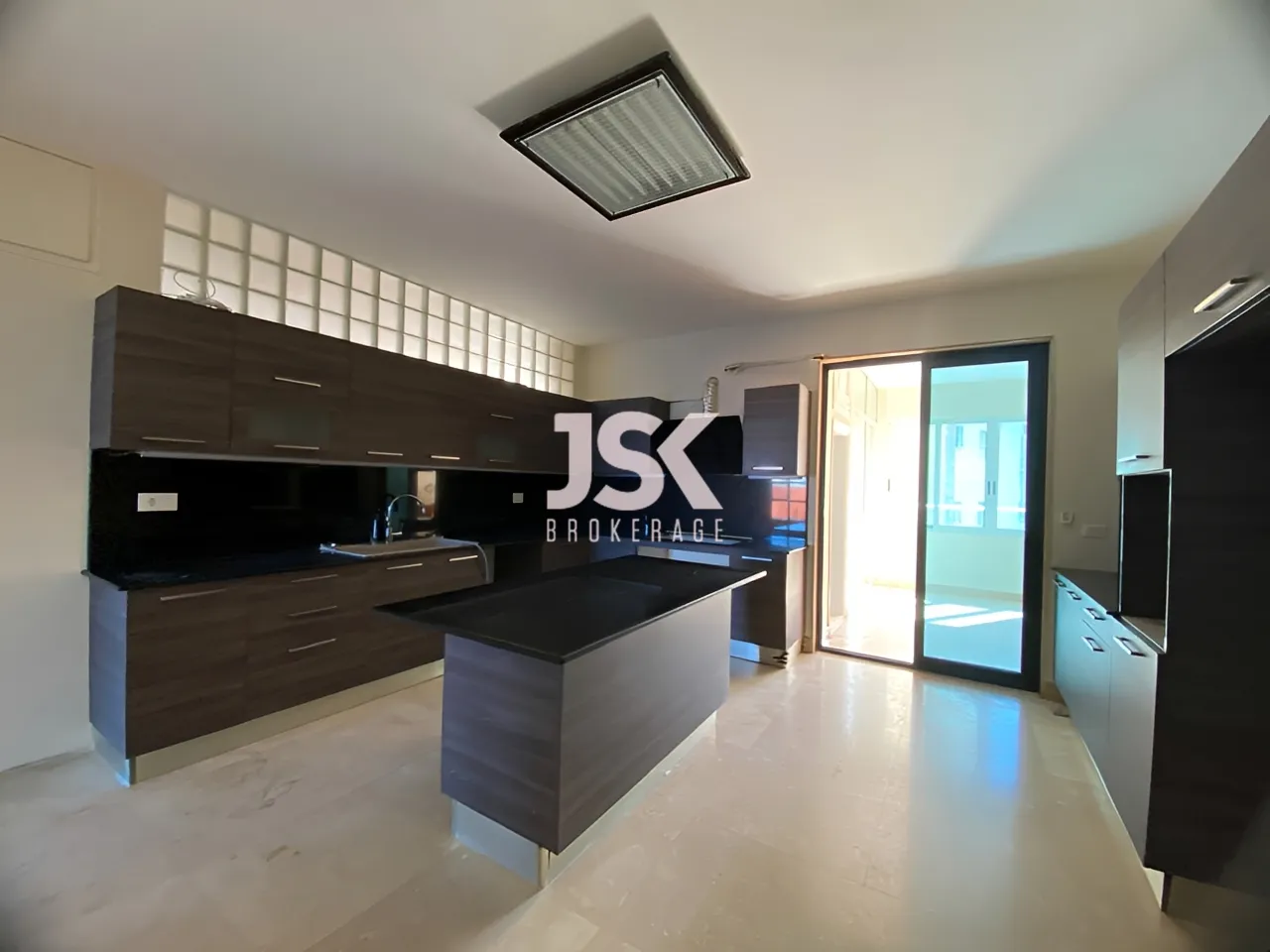Apartment for Sale in Ras