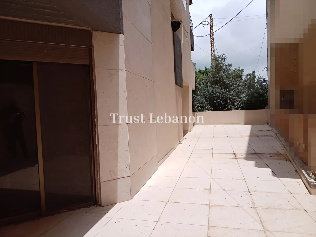 Apartment for sale in Qornet El Hamra, Lebanon