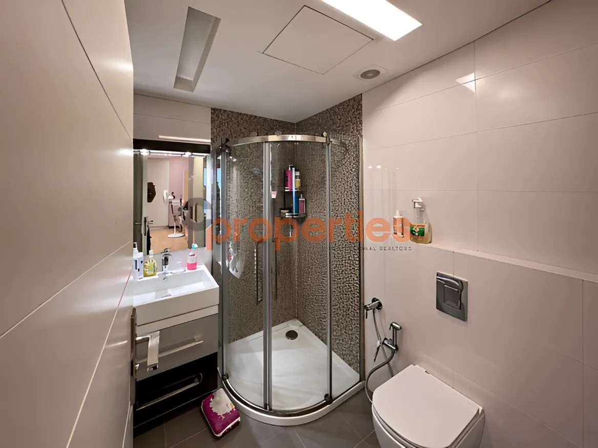 Apartment for Sale in Beit Meri