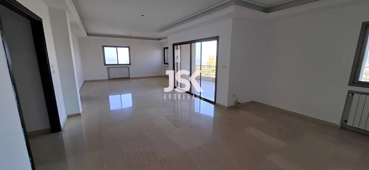 Apartment for Sale in Qornet El Hamra, Lebanon