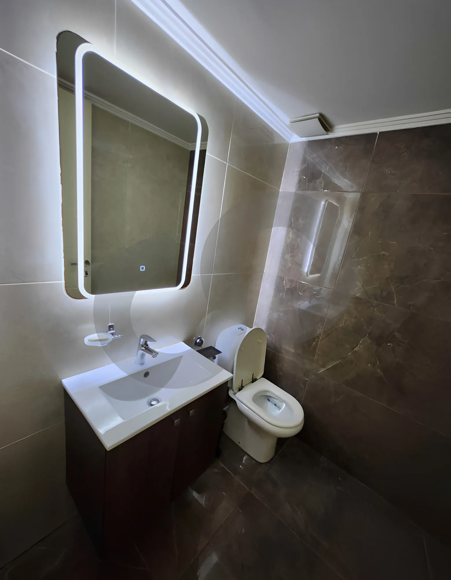 Building for Sale in Elissar