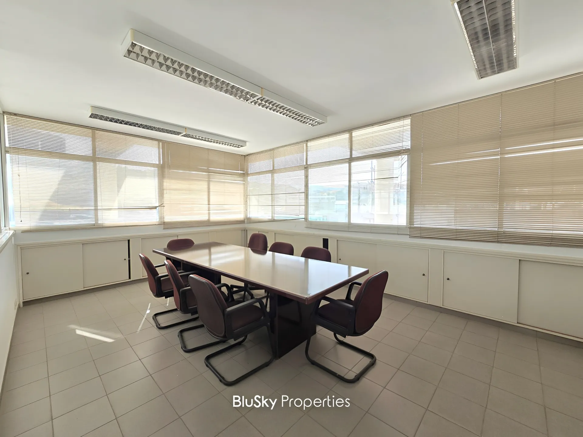 Office for rent in Mar Roukouz