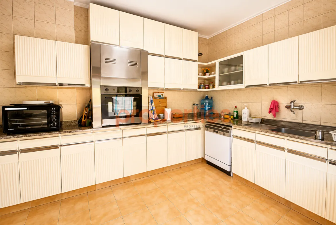 Apartment for Sale in Jal El Dib