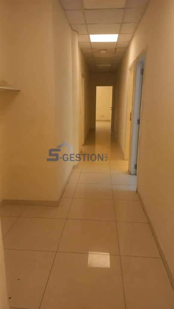 Office for rent in Zalqa