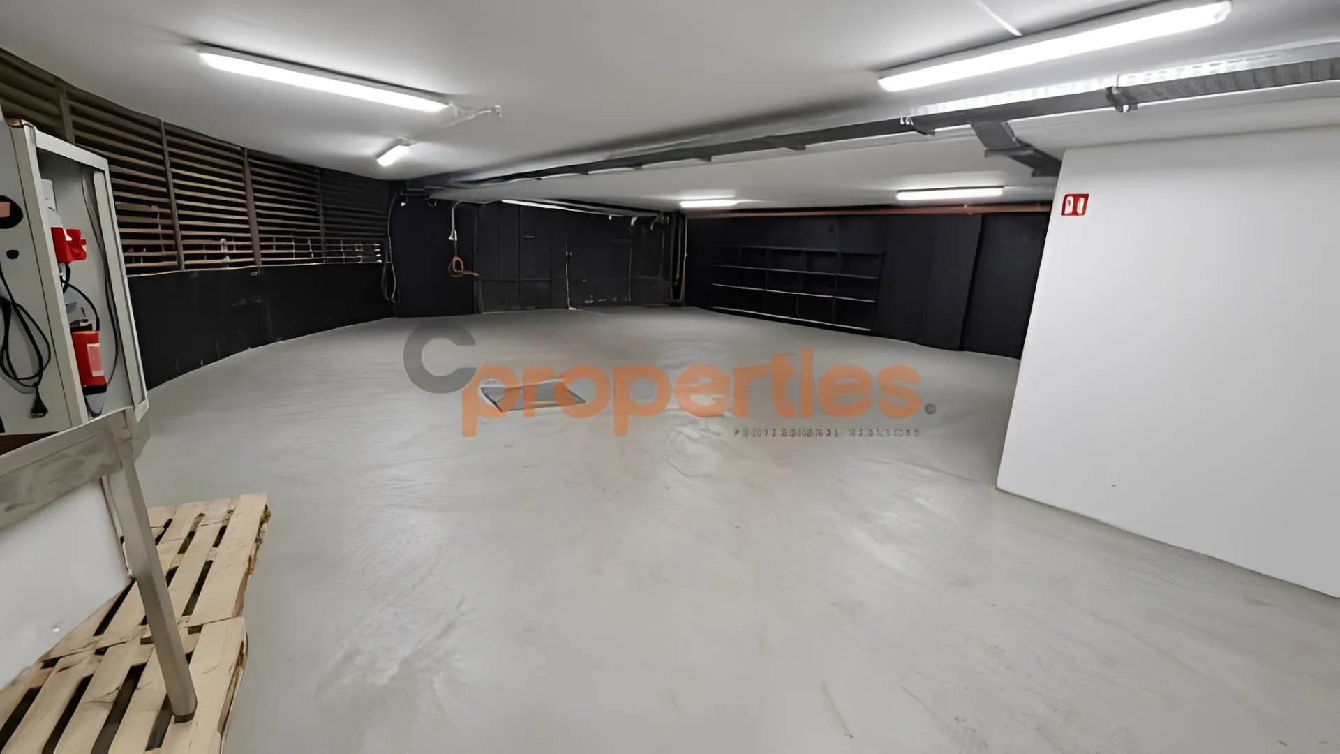 Office for Rent in Achrafieh