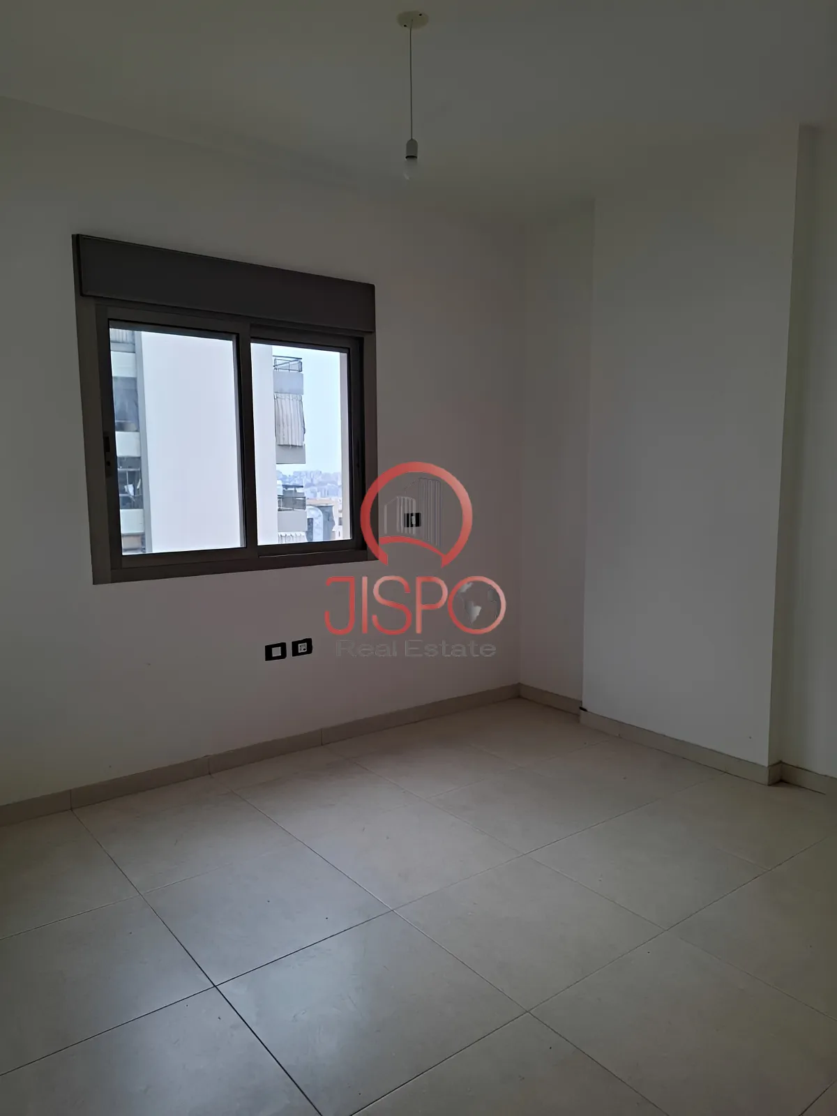Apartment for Sale in Haret Sakher