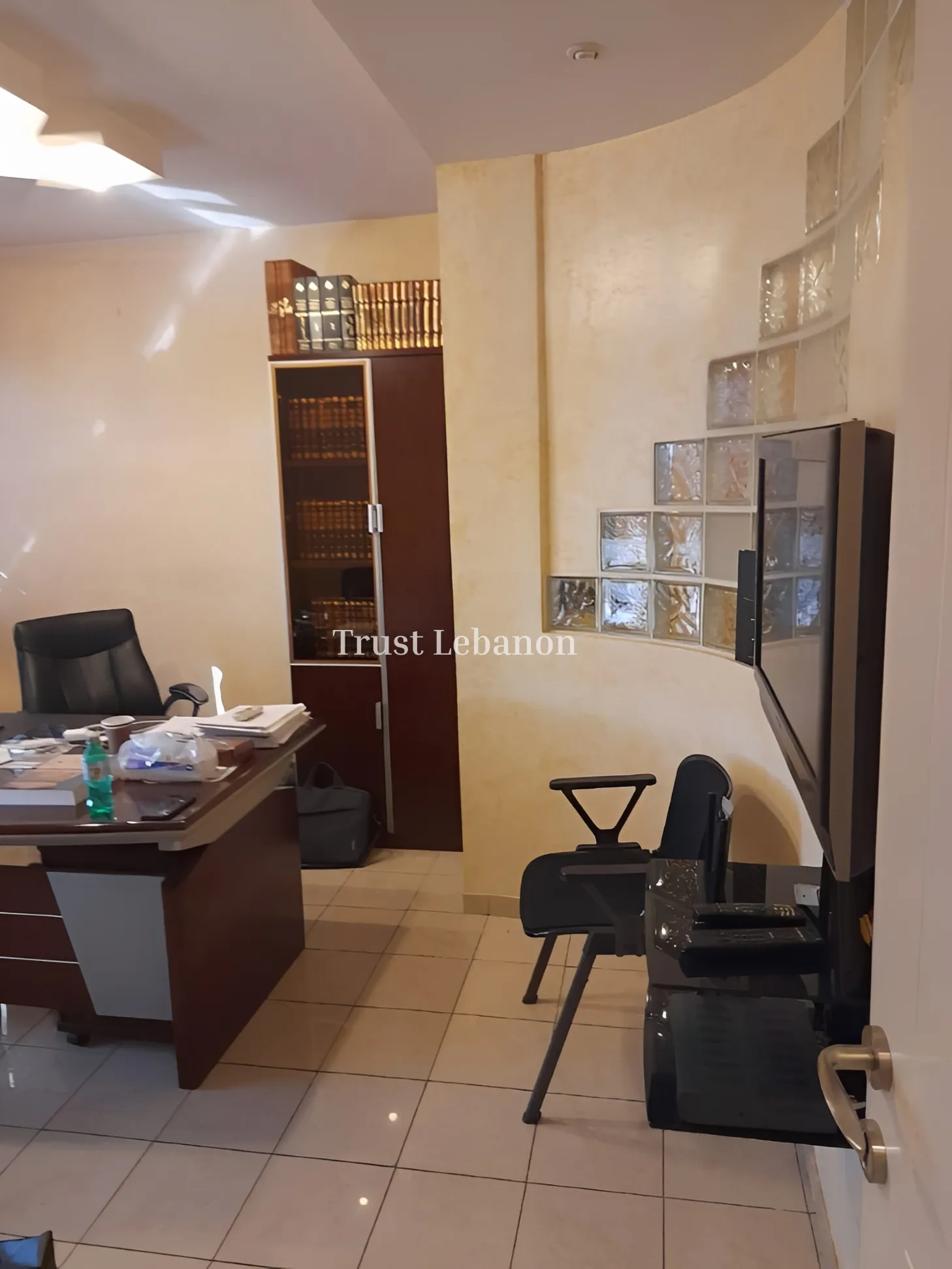 Office for rent in Sin El Fil, Lebanon