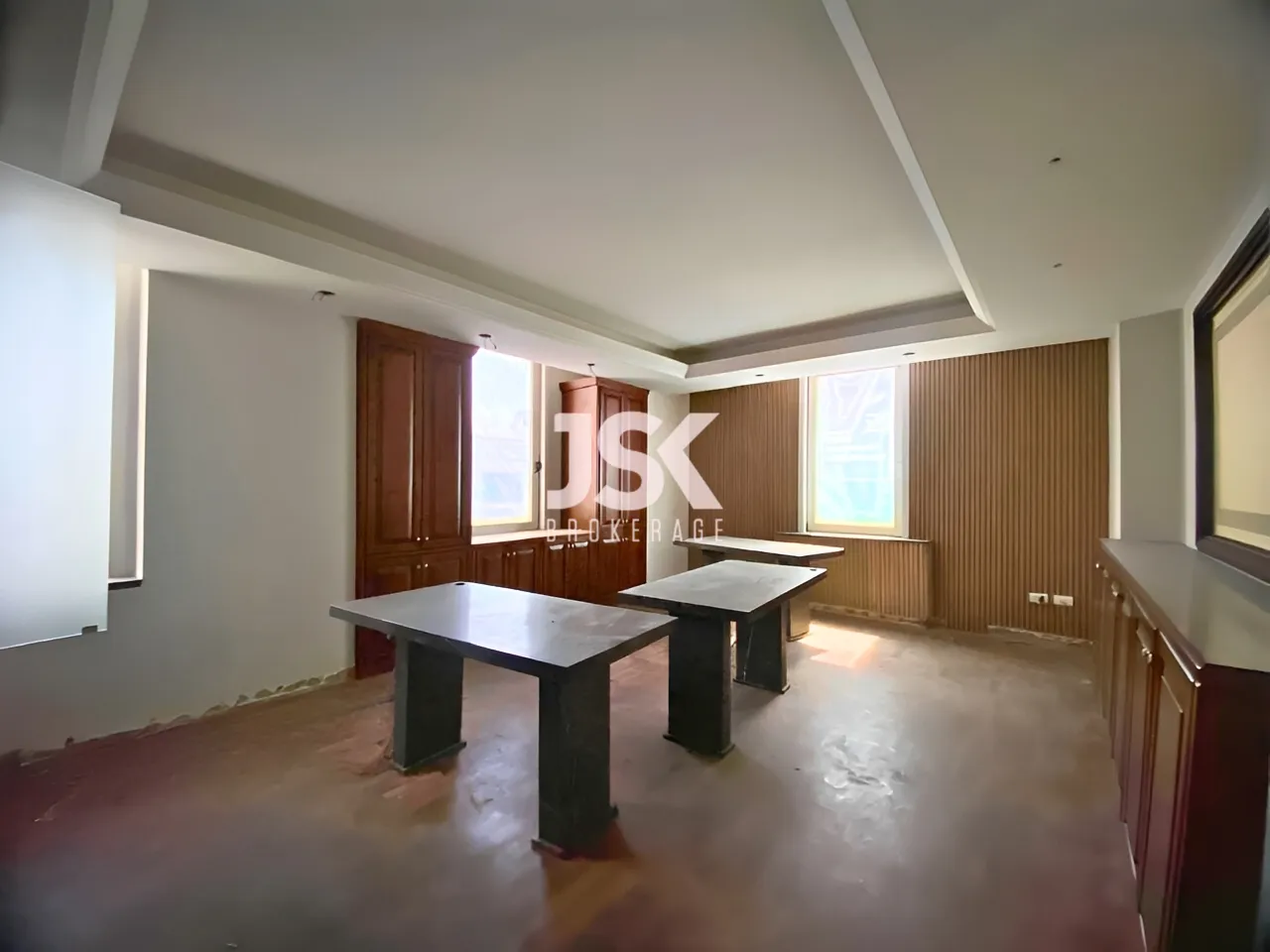 Building for Sale in Verdun