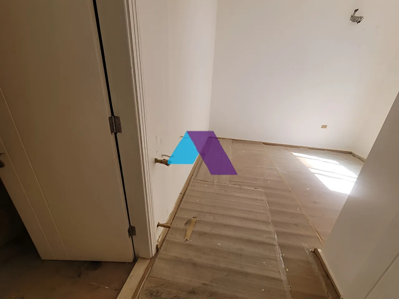 Apartment for Sale in Mar Takla - 3 bed, 4 bath