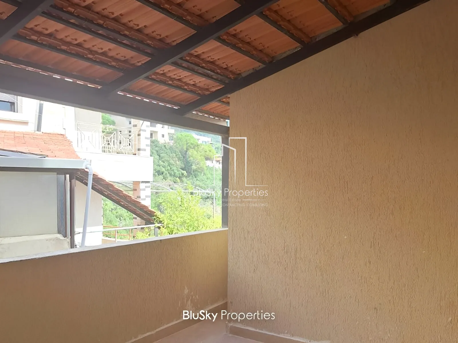 Apartment for Sale in Ghedress - 2 bed, 2 bath
