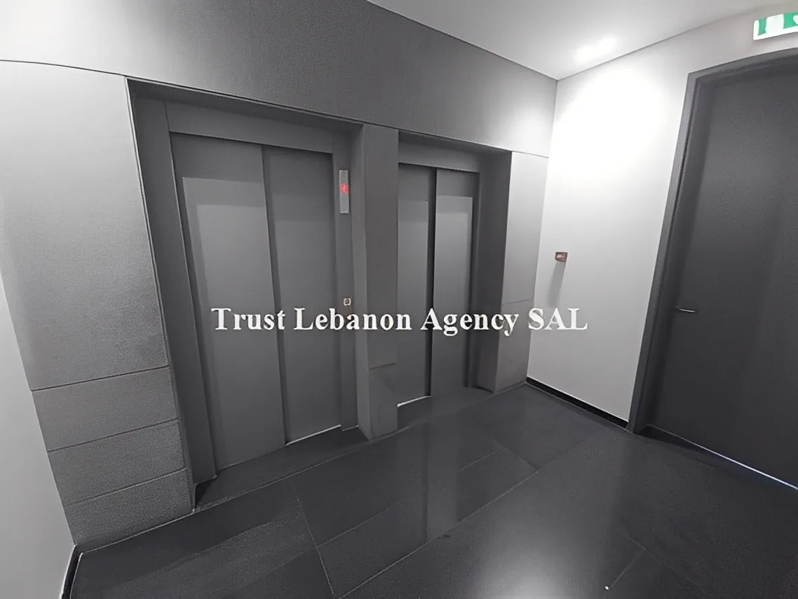 Office for rent in Metn, Dekweneh