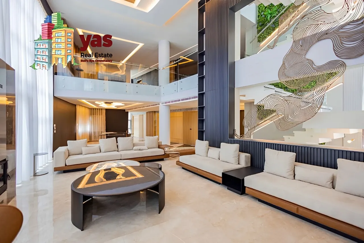 Villa for Sale in Ballouneh