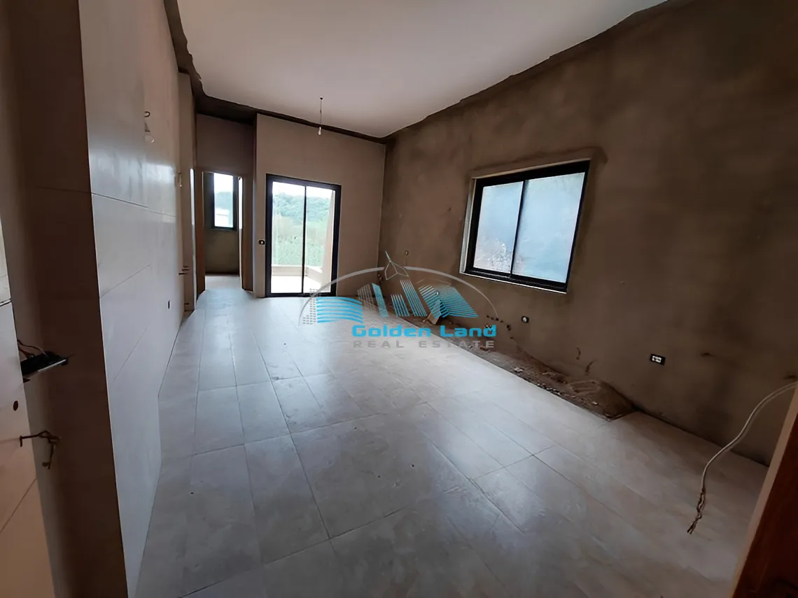 Villa for Sale in Qornet El Hamra, Lebanon - 6 bed, 6 bath