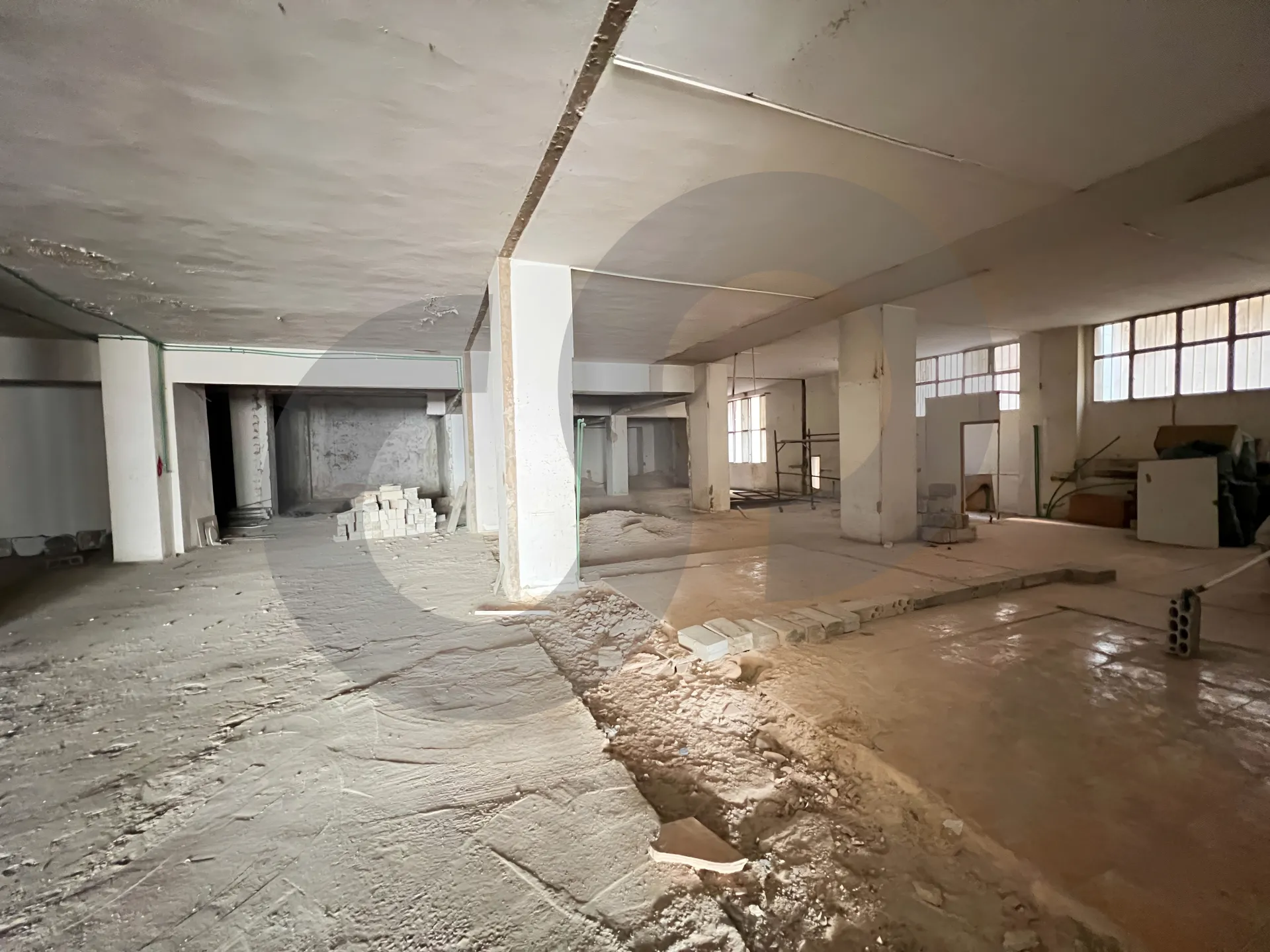 Commercial Property for Rent in Mkalles