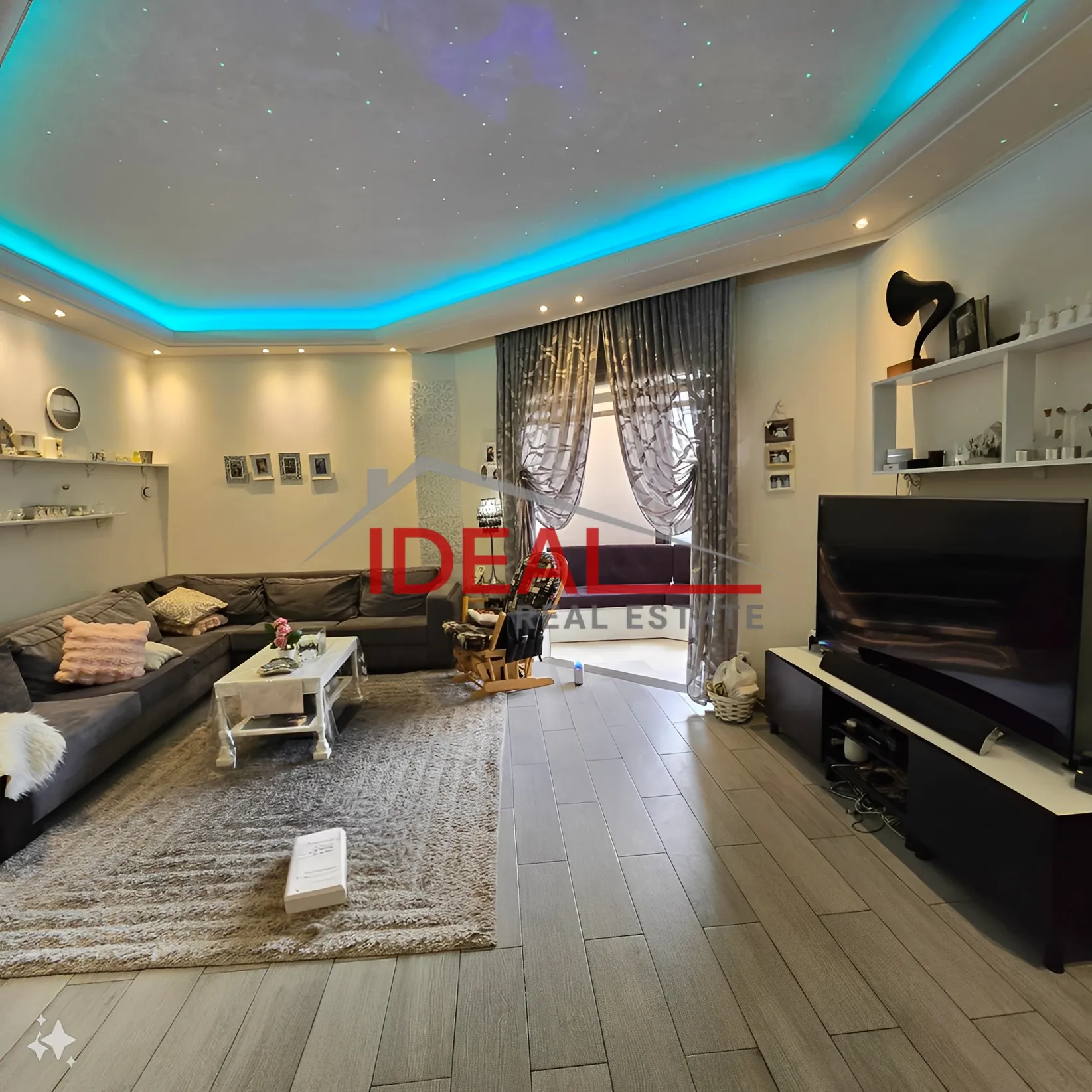 Apartment for Sale in Ain el remmeneh, baabda - 2 bed, 2 bath