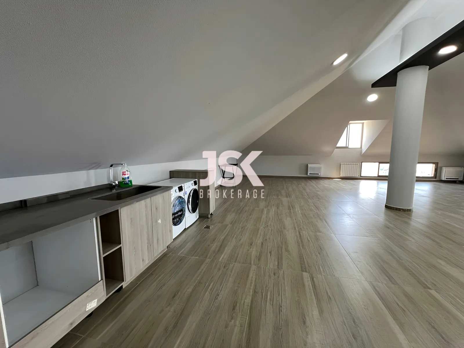 Villa for Sale in Blat