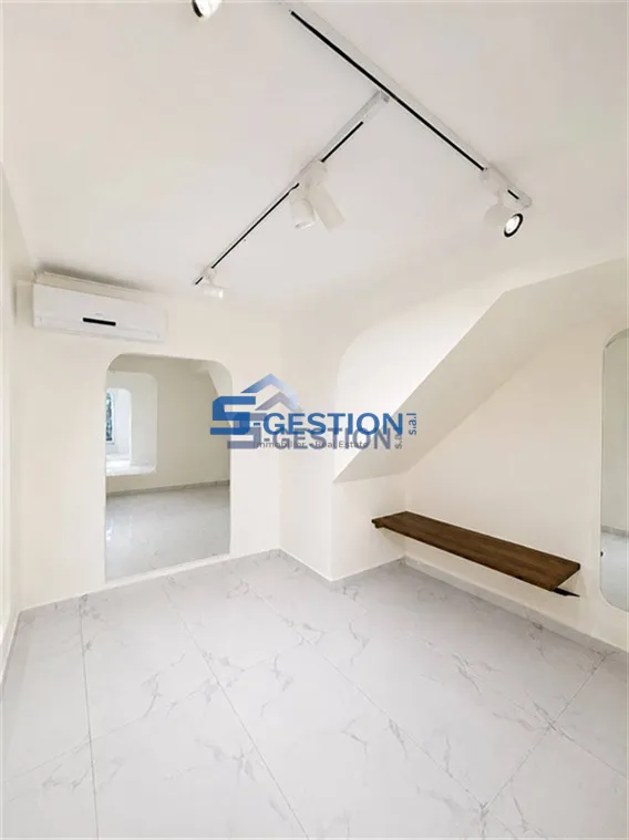 Shop for Rent in Downtown