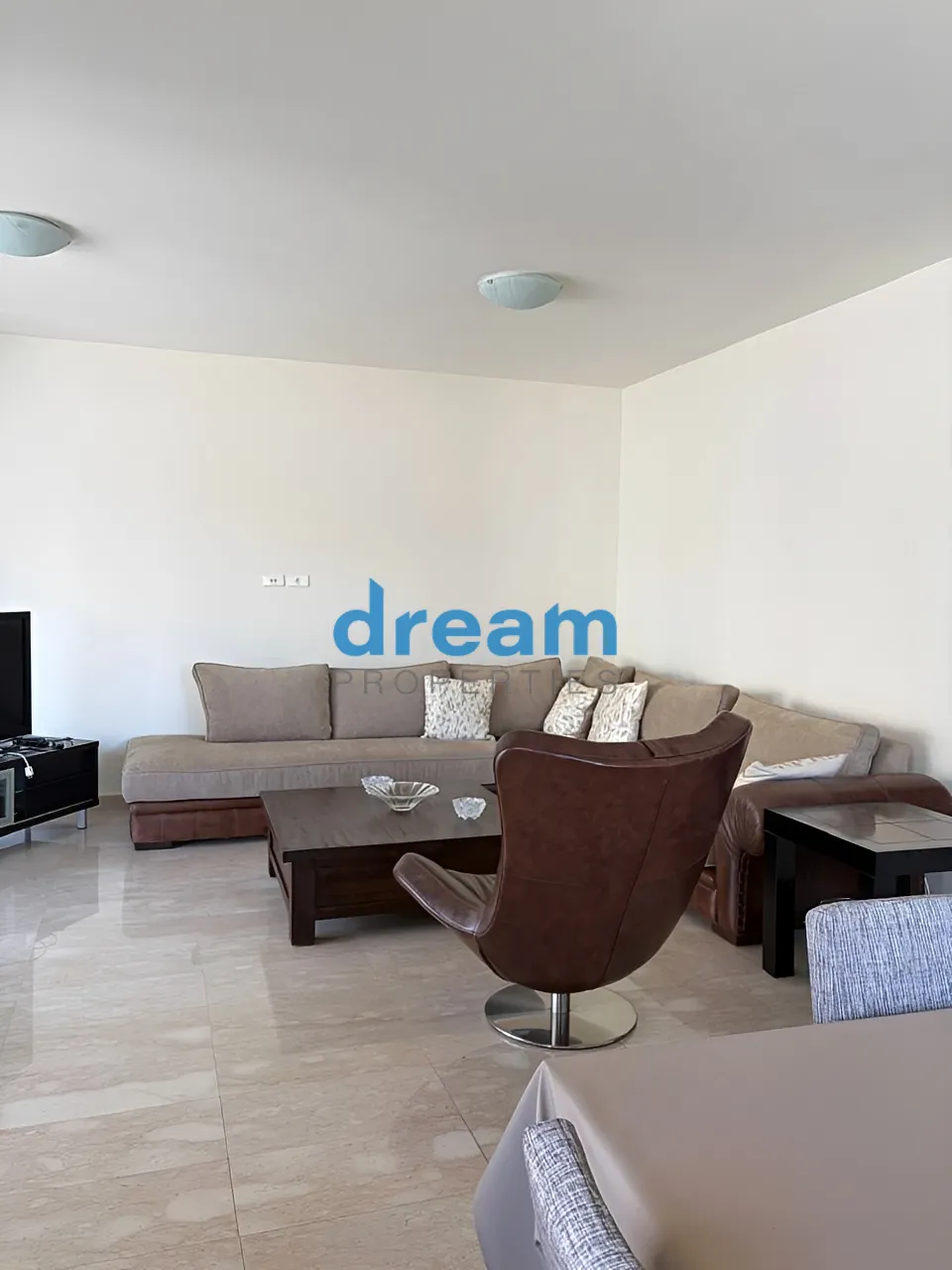 Apartment for rent in Achrafieh