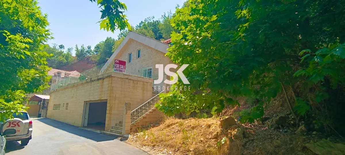 Triplex for sale in Kfardebian - 3 bed, 4 bath