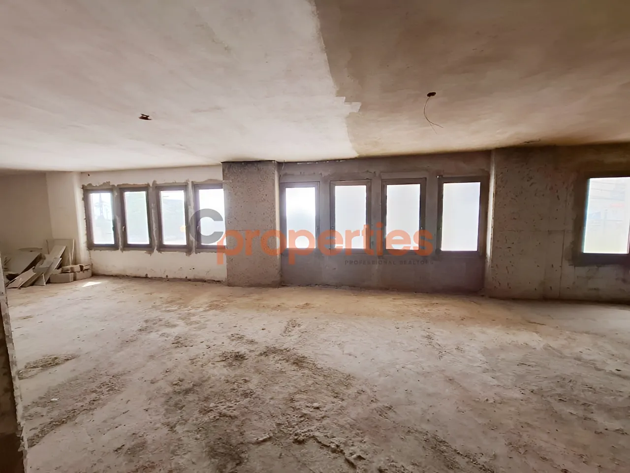 Showroom for rent in Kaslik, Lebanon