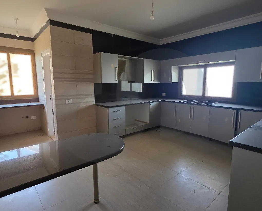 Apartment for Sale in Ain Saadeh