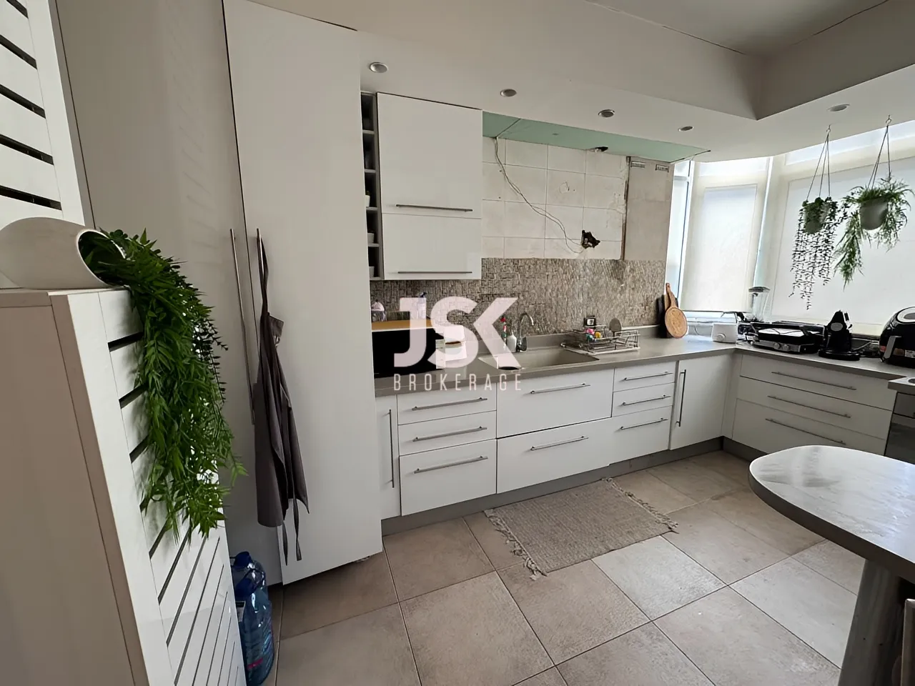 Apartment for Sale in Mazraat Yachoua