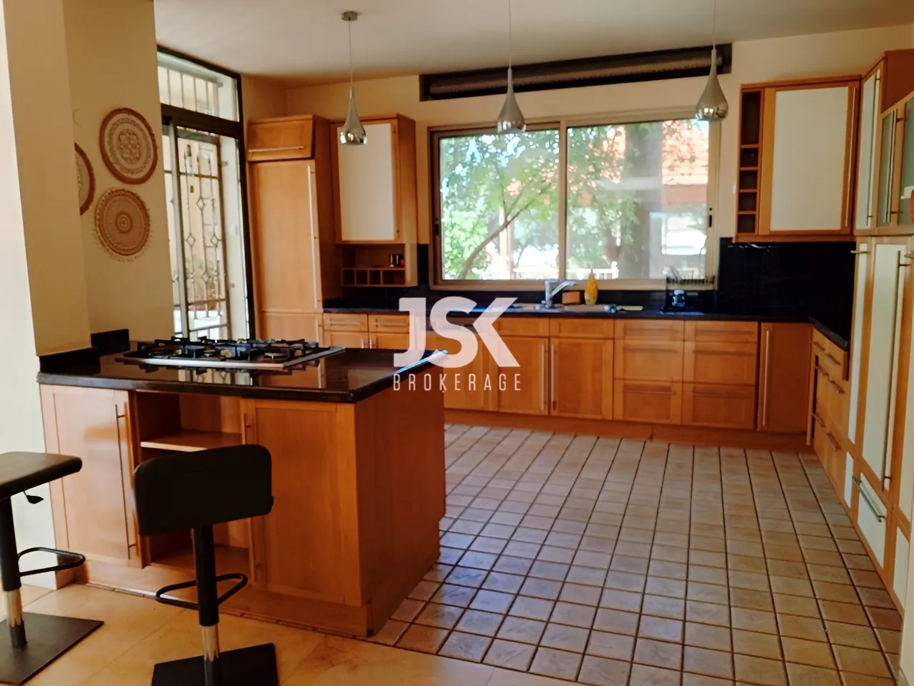 Villa for Sale in Aamchit