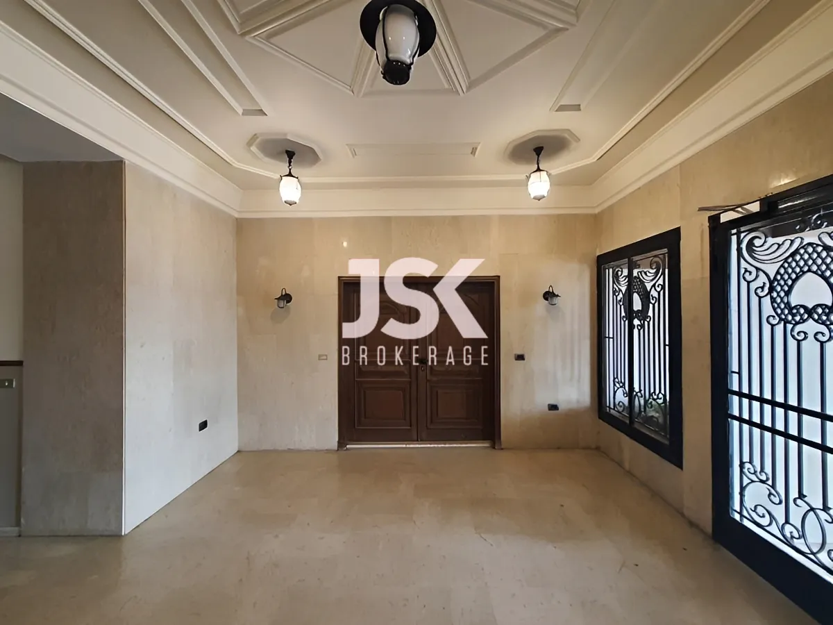 Office for sale in Mansourieh