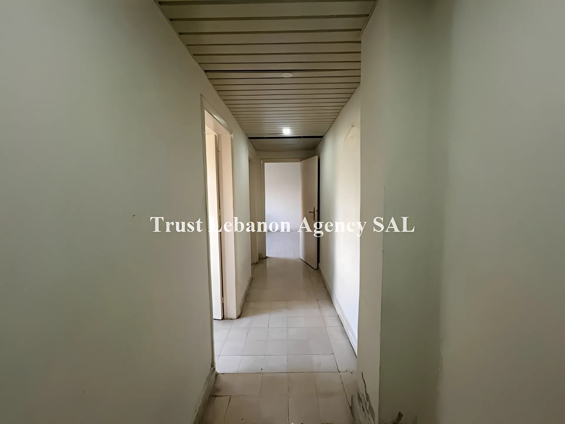 Office for rent in Metn, Zalka