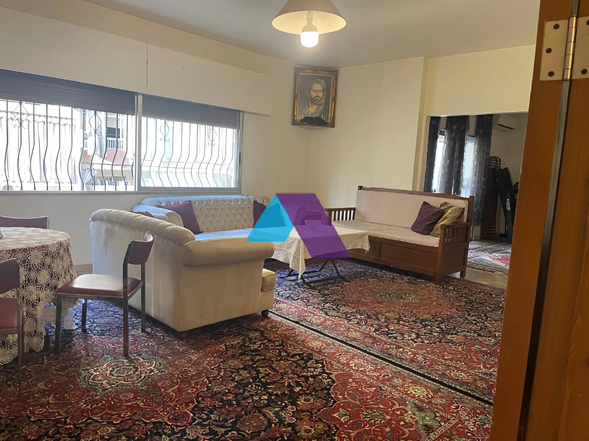 Apartment for Sale in Mazra'a - 5 bed, 3 bath