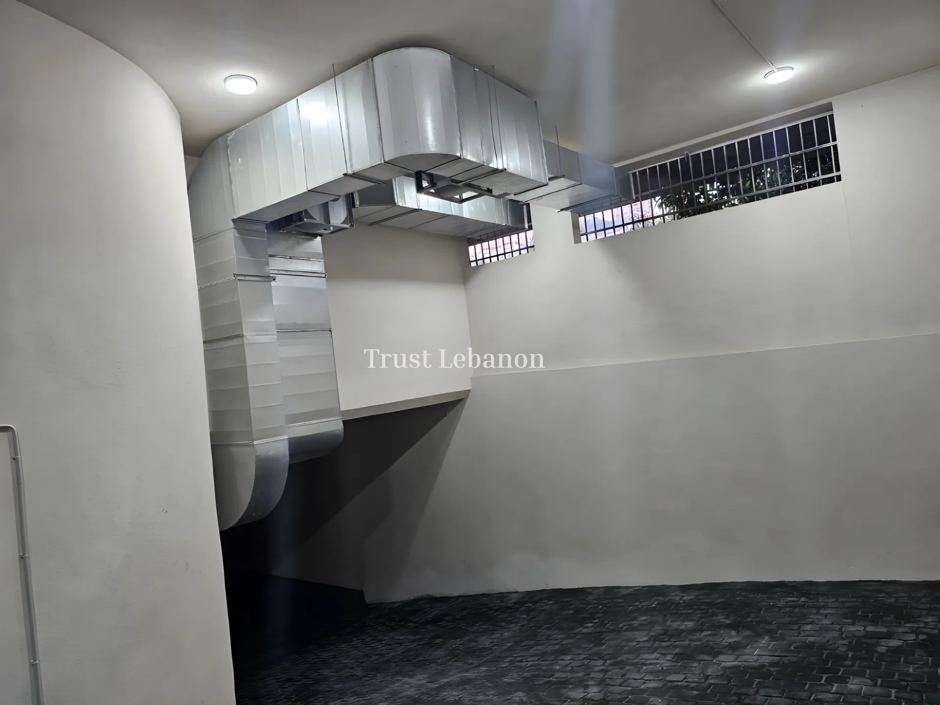 Warehouse for sale in Baabda, Lebanon