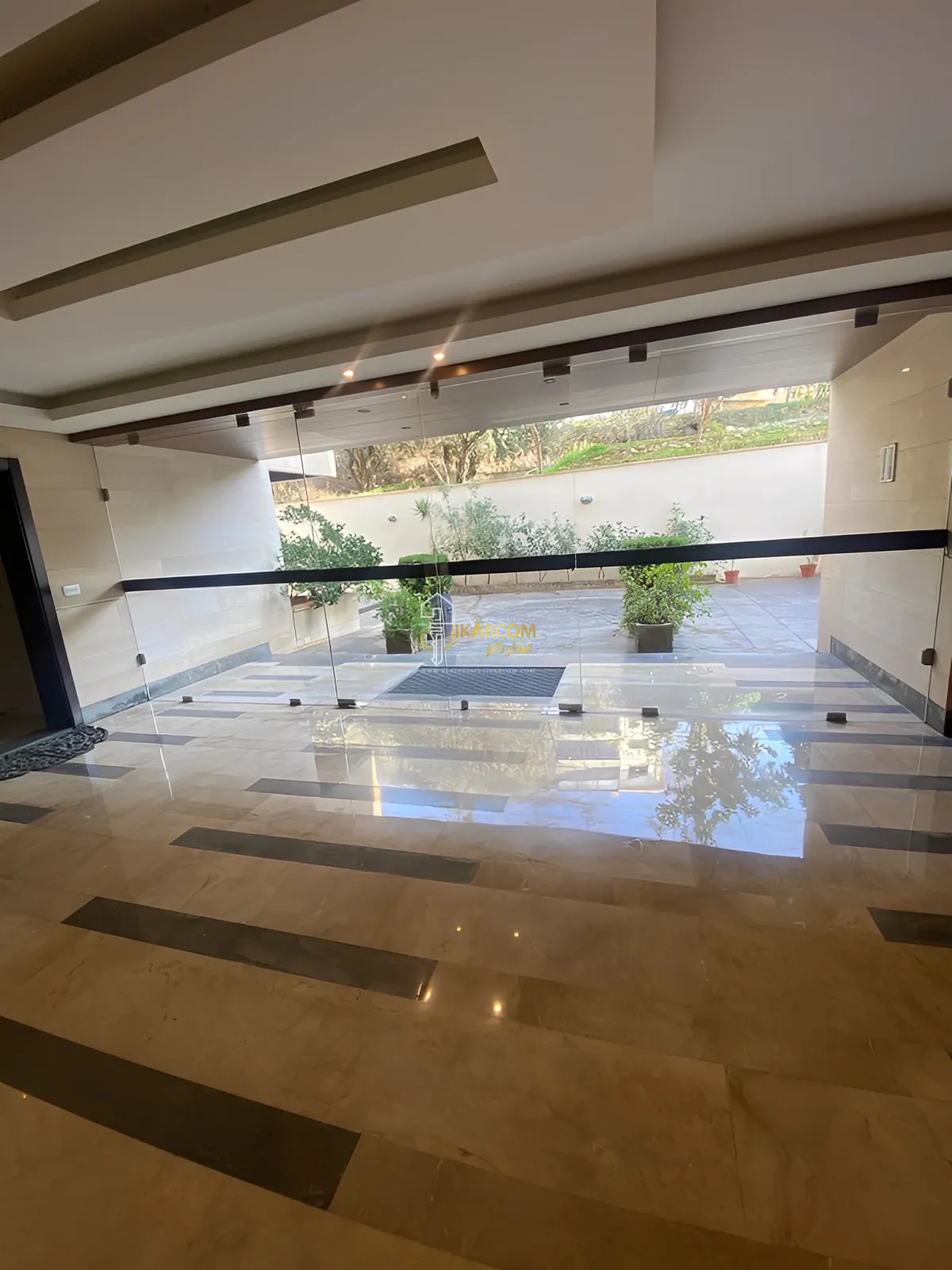 Apartment for Sale in Ain Saade