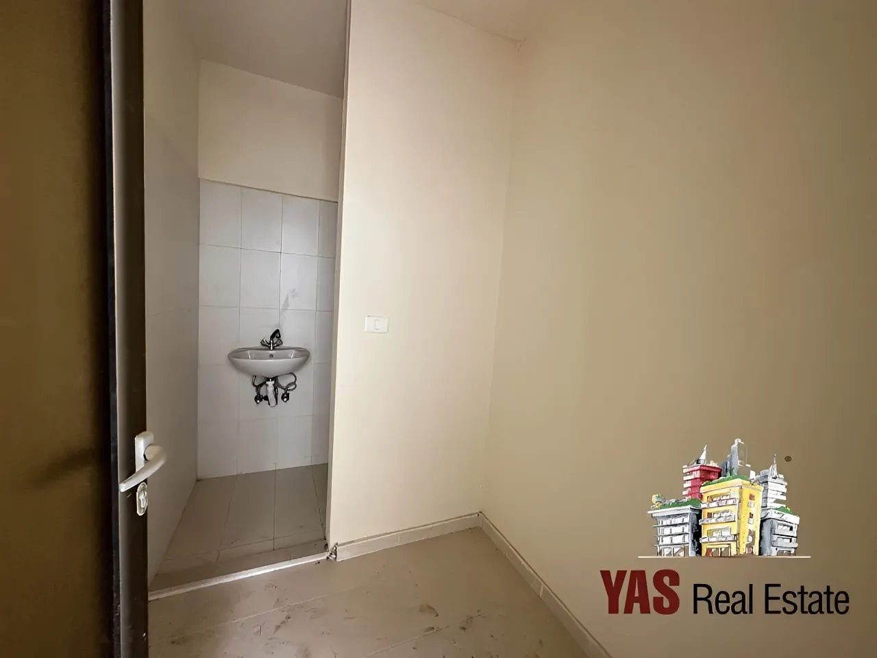 Apartment for Sale in Ballouneh